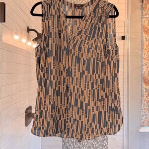 Stylish Sleeveless Top -NYDJ size L‎